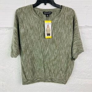 NWT DKNY JEANS sage colored short sleeve knitted short shirt size small